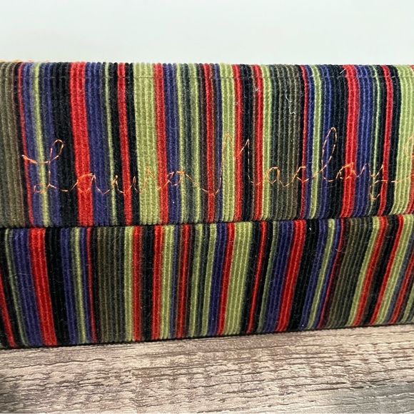 Rare- Laura Maclay Purse - Picture 4 of 9